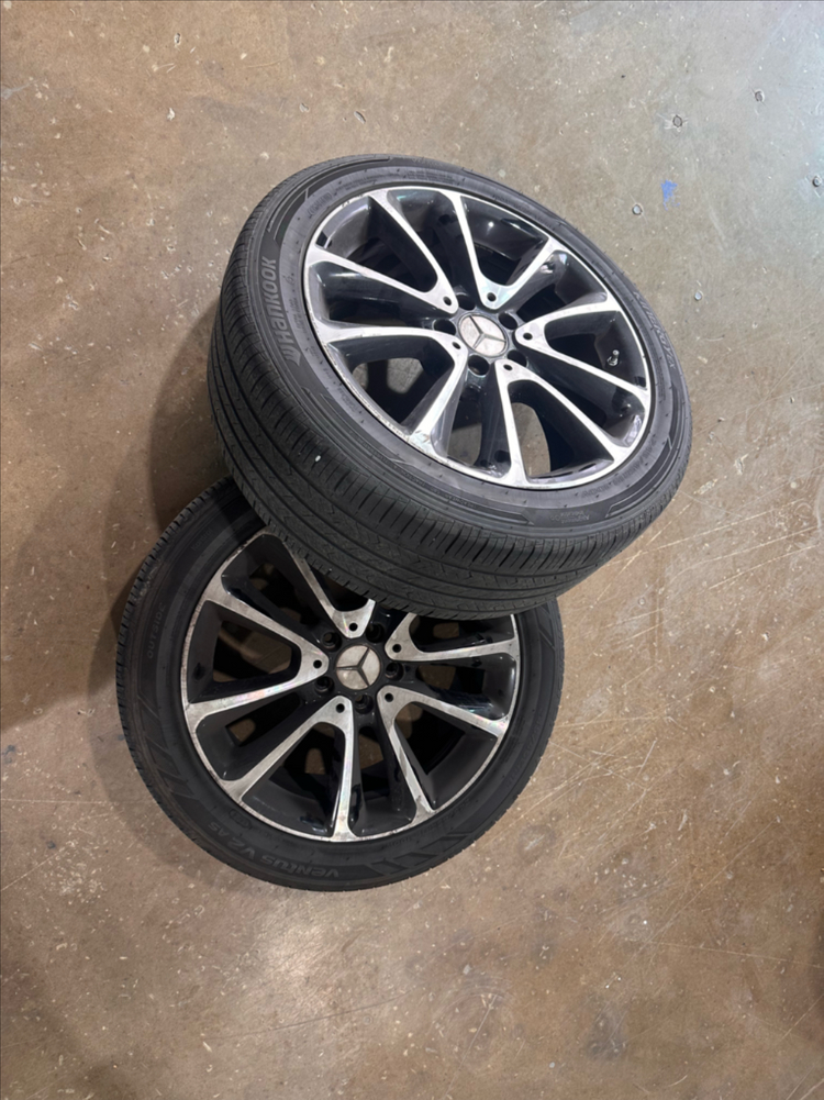 벤츠e클래스 w213 나이트패키지 휠터이어 한대분 팝니다 이미지