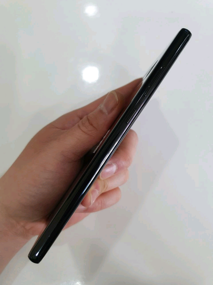 갤럭시노트8 64G 액정무기스 상태굿 중고폰 이미지