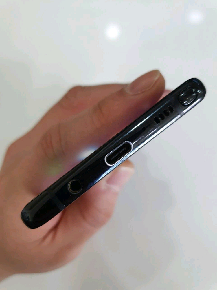 갤럭시노트8 64G 액정무기스 상태굿 중고폰 이미지