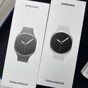 삼성 갤럭시워치8 40mm(실버,그라파이트)미개봉 새상품／ 중고폰업무폰저가폰세컨폰공기계게임폰효도폰게임폰알뜰폰 이미지