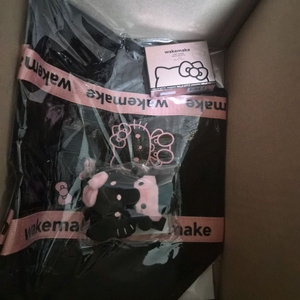 웨이크메이크 헬로키티 타포린백 이미지