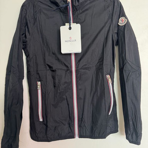 몽클 여성 여름 바람막이 자켓 이미지