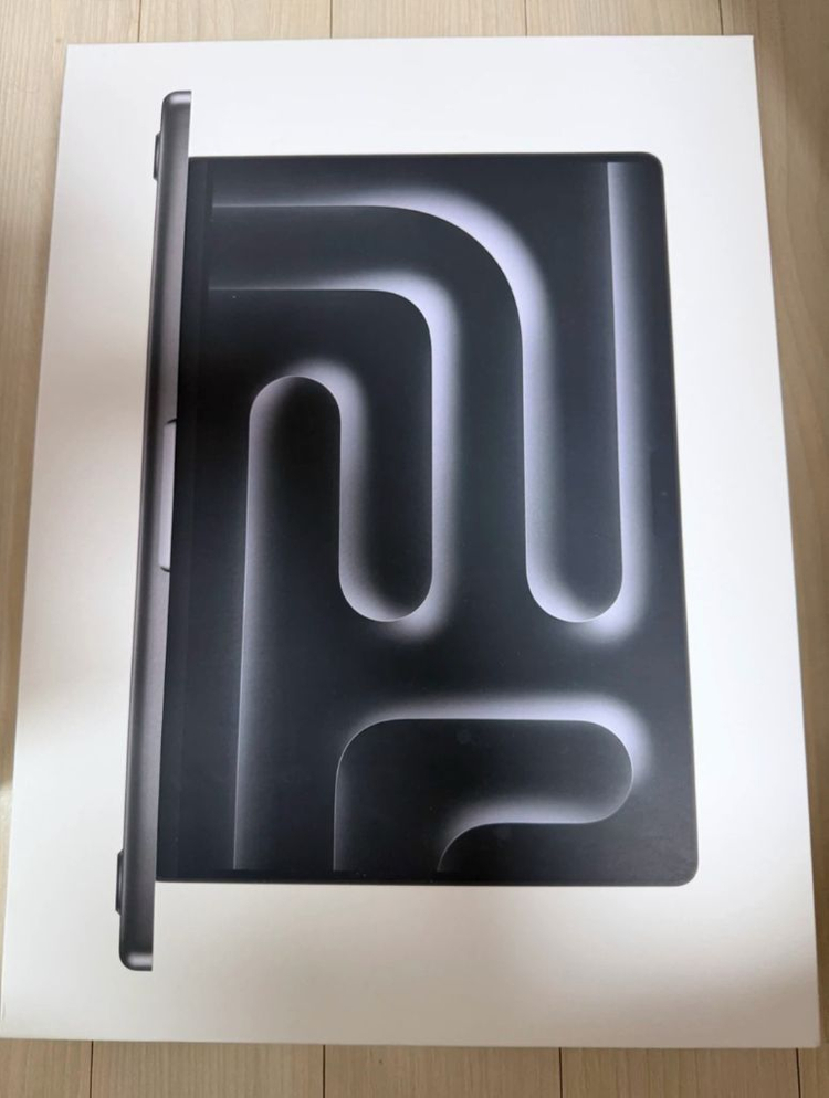 맥북 M3 Pro 14인치 이미지