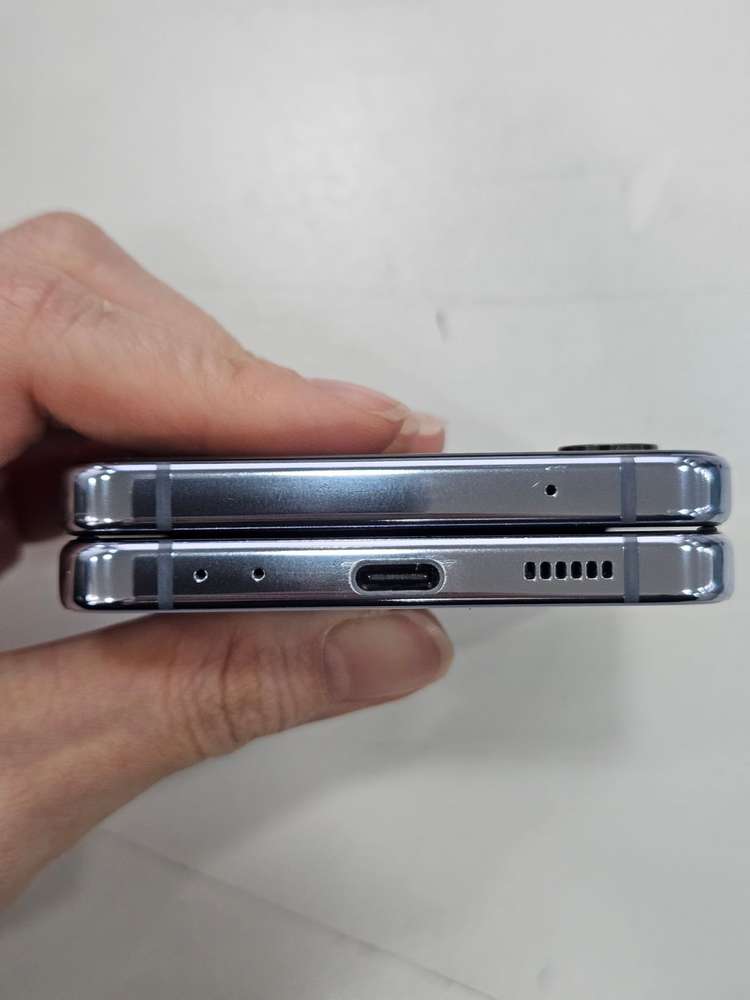 갤럭시Z플립4 256GB 블루 가성비폰 이미지