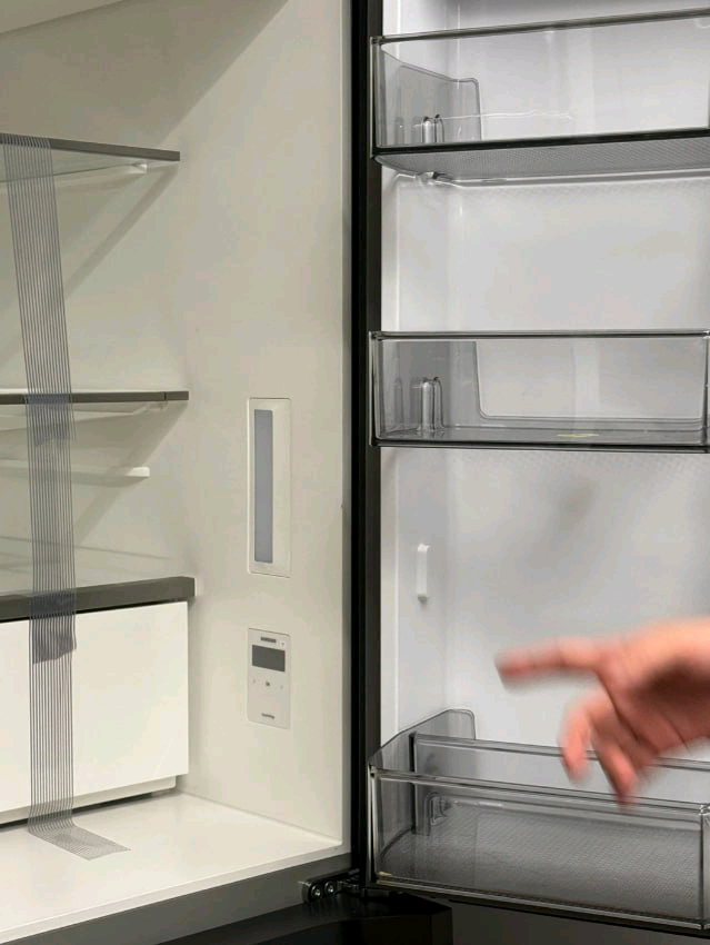 삼성 비스포크 4도어 냉장고 RF85B9002 이미지