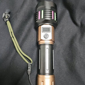 LED 손전등 랜턴 캠핑 전술 낚시 등산 작업 충전식 후레쉬 이미지