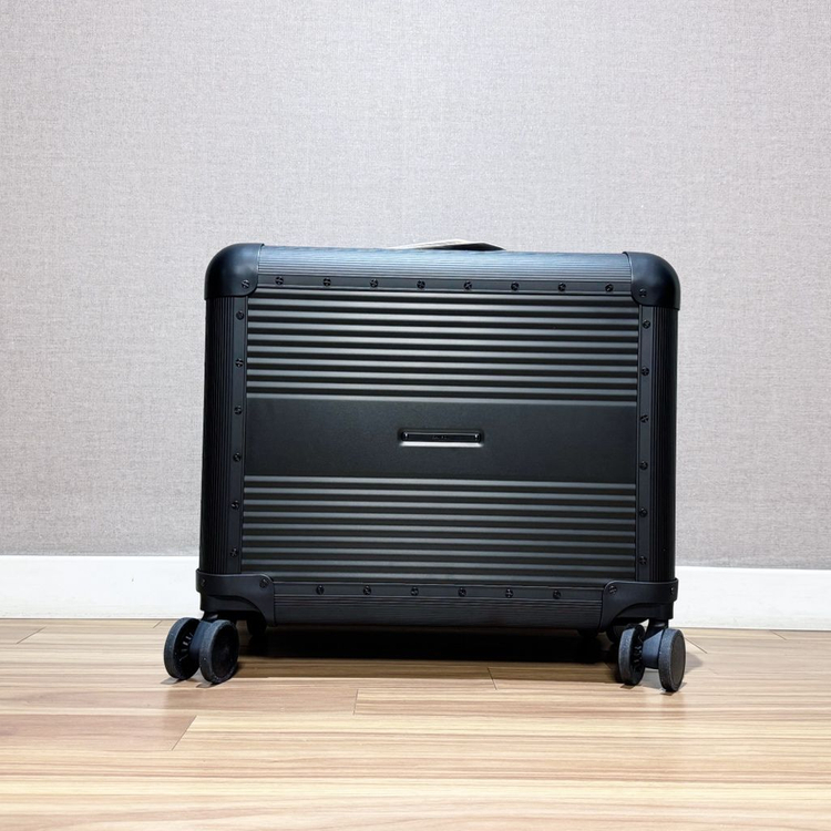 로우로우 R 트렁크 알루미늄 캐리어 ep.2 (17인치/50리터/스텔스블랙) 이미지