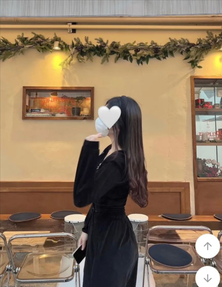 벨벳 트레이닝복 세트 이미지