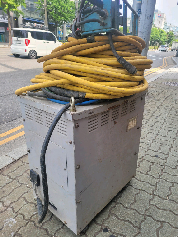 CO2용접기650A 이미지