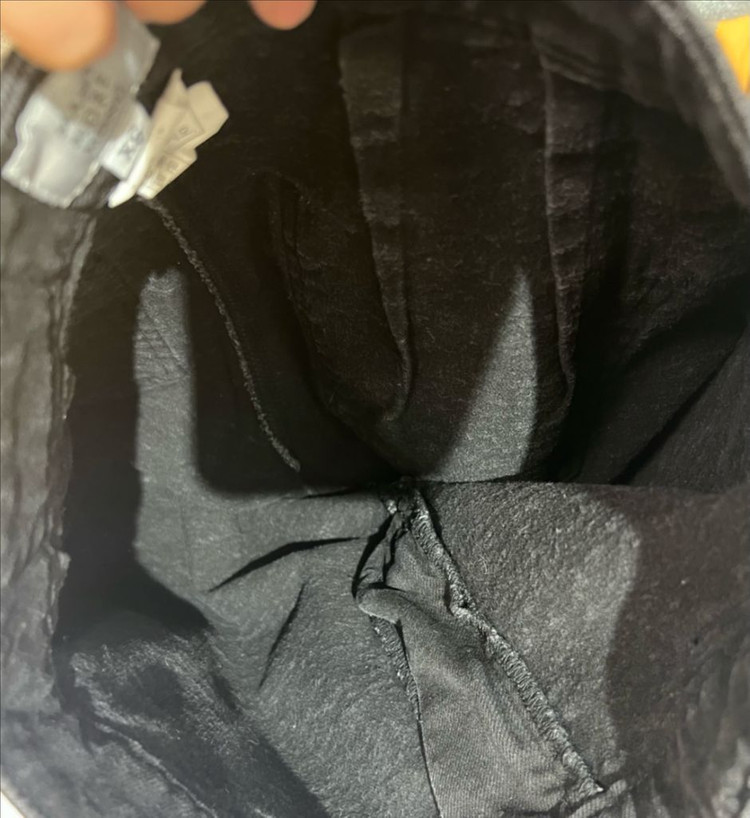 매니모어몽 하이웨이스트 블랙팬츠 이미지