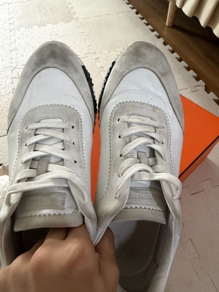 에르메스 바운싱 화이트블랑 42 판매합니다 270사이즈 이미지