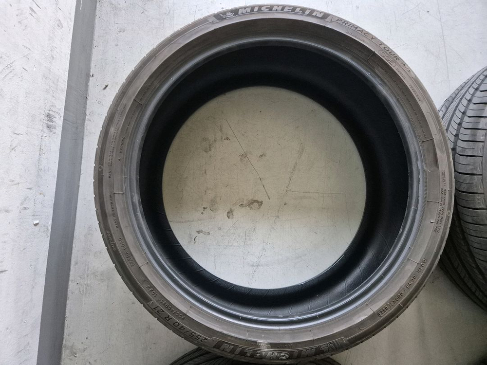 GV70 255 40 21 순정타이어 4개 팝니다 이미지