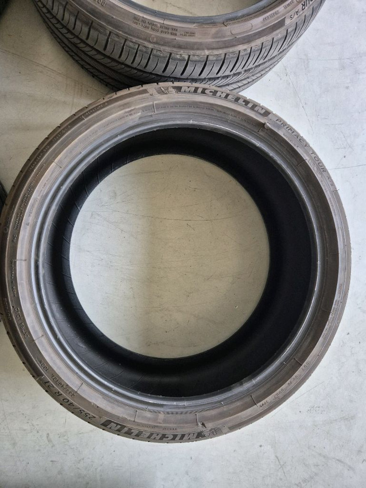 GV70 255 40 21 순정타이어 4개 팝니다 이미지