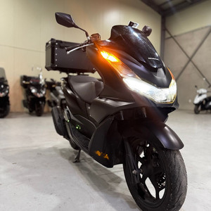 혼다 Pcx125 23년형 ABS 5만Km 판매합니다. 이미지