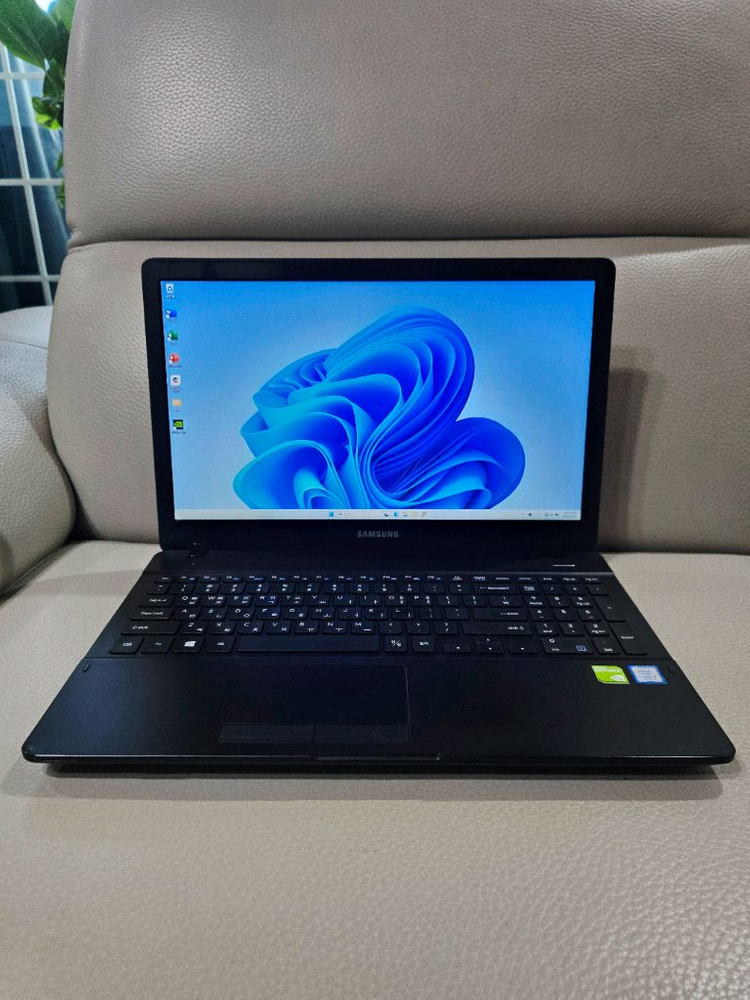 15인치 삼성 고성능 i7 사무용 노트북(8GB,512GB,신품 배터리) 이미지