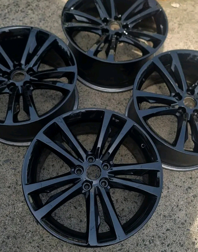 19인치 제네시스 쿠페 순정휠 젠쿱 이미지