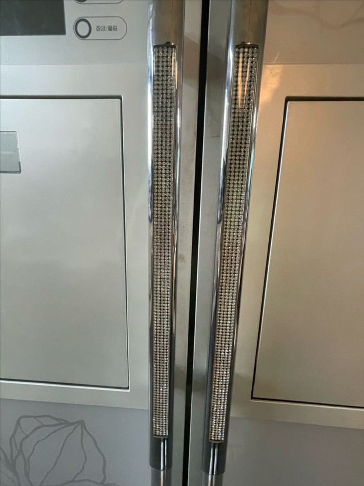 LG 디오스 R-T693GD 양문형 냉장고 (홈바, 얼음가능 스와로브스키손잡이) 팝니다 이미지