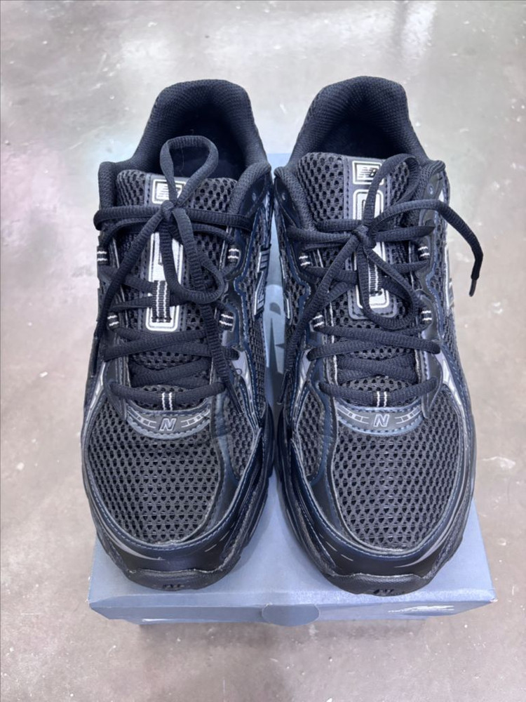 뉴발란스U740BM2 265팝니다 이미지