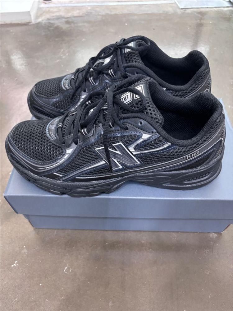 뉴발란스U740BM2 265팝니다 이미지