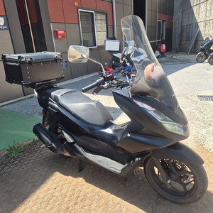 pcx125 abs 22년형 1만km 판매합니다 이미지