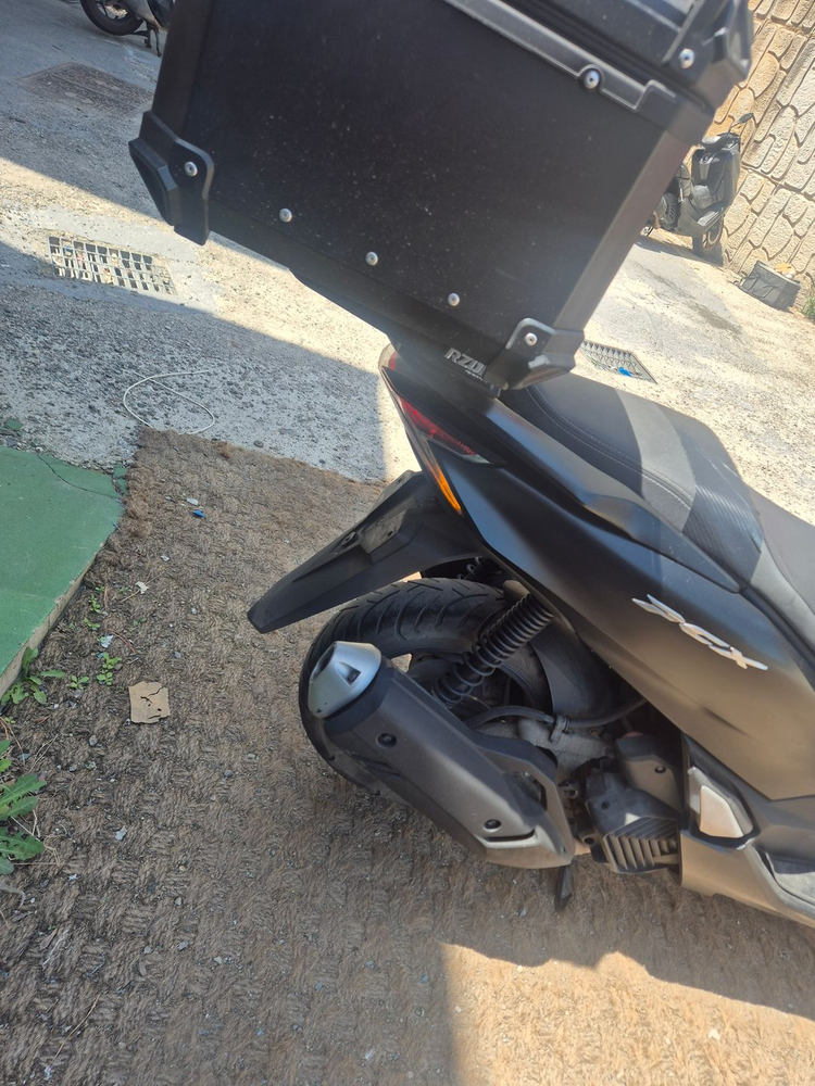 pcx125 abs 22년형 1만km 판매합니다 이미지