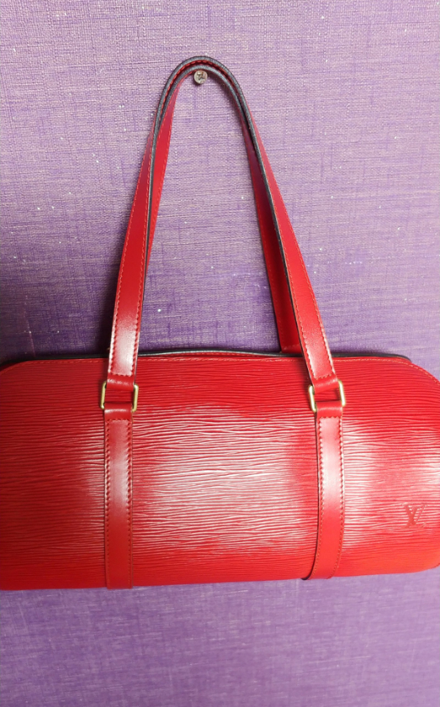 루이비통 에삐 빠삐용 이미지