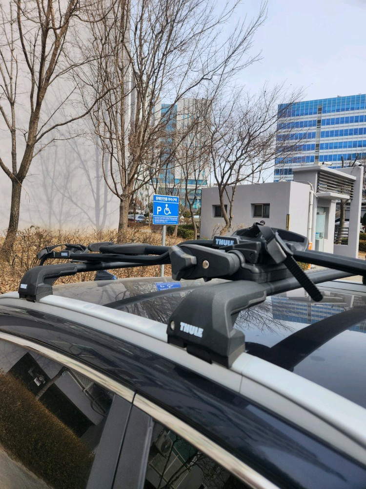 니로 1세대 툴레 신형 블랙 가로바+598 자전거캐리어 블랙 1조 이미지