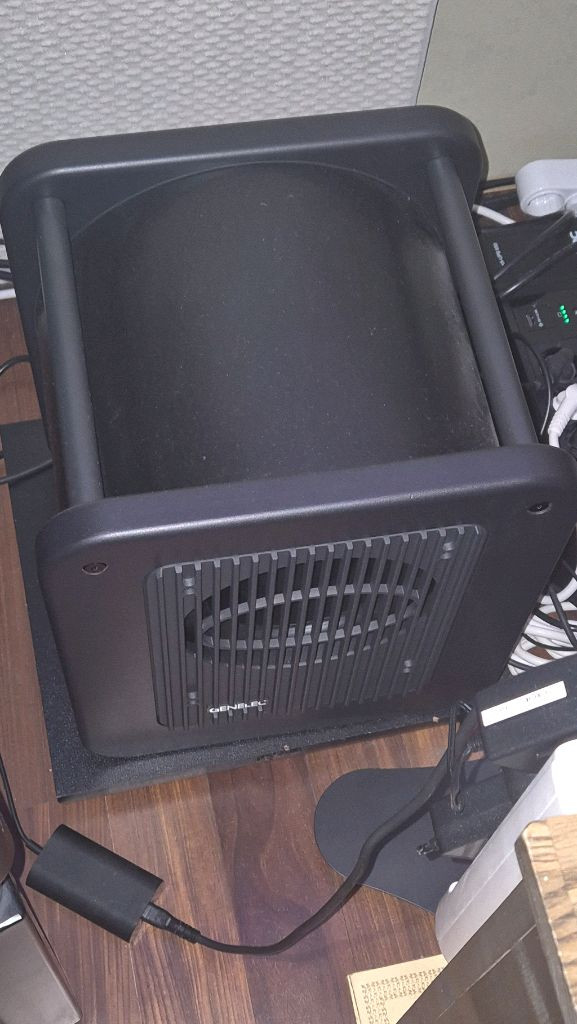 genelec 7350a 제네렉 서브우퍼 이미지