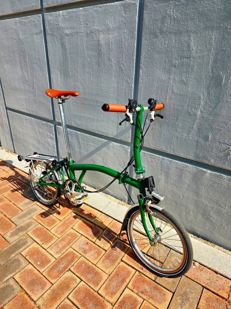 브롬톤 2016 s6r 레이싱그린 색상 팝니다 ( 서울 ) 이미지