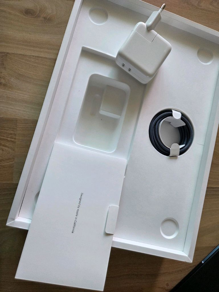 맥북에어 M2 16램 1TB SSD 올해구매 이미지