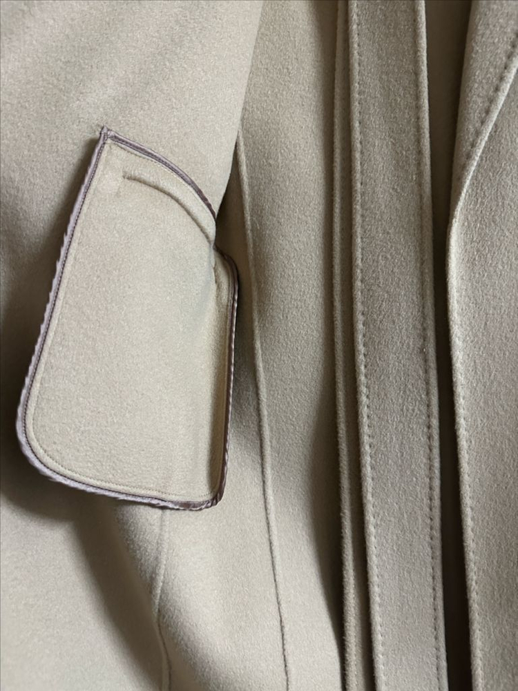 아떼 바네사브루노 베이지 롱코트 이미지