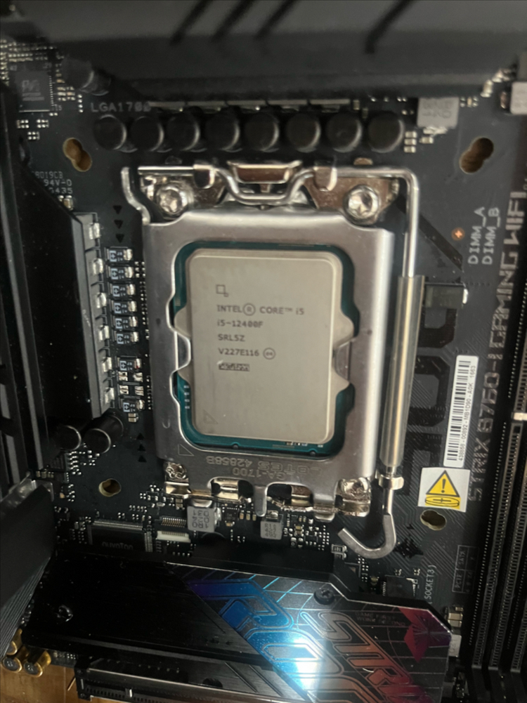 b760 메인보드cpu-i5-12400f 이미지