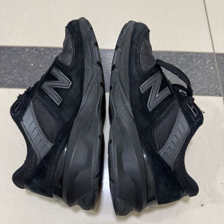 뉴발란스 990v5 D 265 트리플블랙 이미지