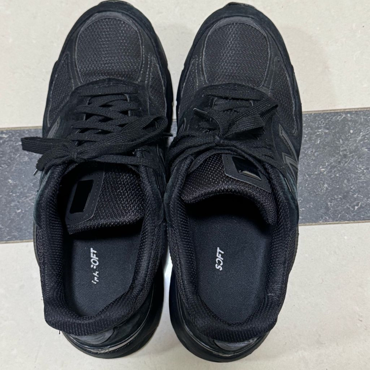 뉴발란스 990v5 D 265 트리플블랙 이미지