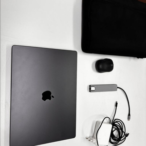 맥북프로 16인치 M3 팝니다 이미지