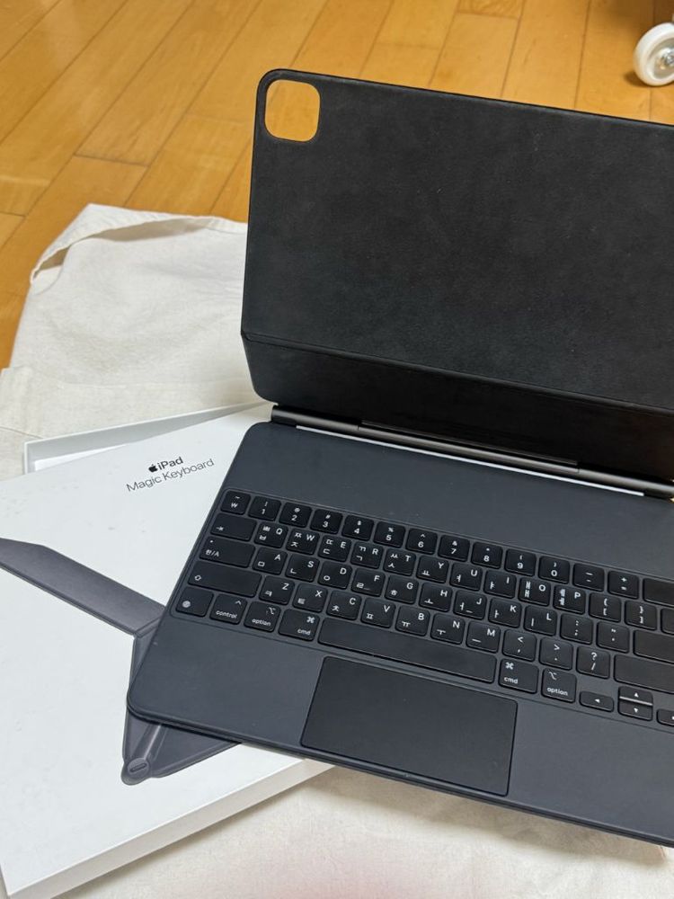 (전부풀박)애플 아이패드 4세대 프로12.9 + 매직키보드 + 2세대 애플펜슬(새정품펜촉) 이미지