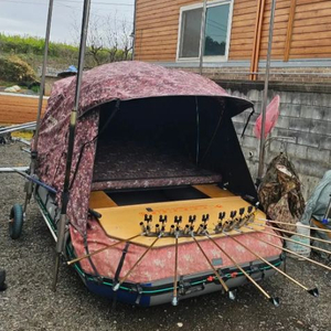 낚시용 라펠 보트 이미지