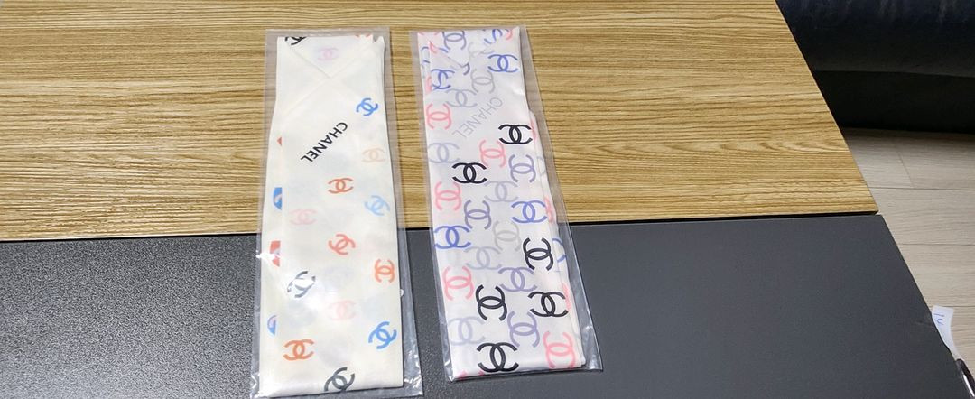 방도 트윌리 쁘띠스카프 스카프 머플러 방도트윌리 구스타일 꽃스카프 (새상품) 이미지