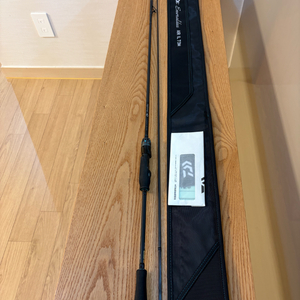 다이와 25 에메랄다스 AIR IL 73M 낚시대 이미지