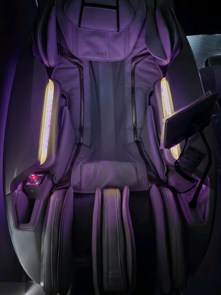 휴테크 음파진동 안마의자 Kaii GTS9 아트모션 이미지