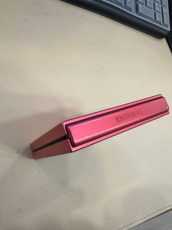 갤럭시 z플립7 256GB 코랄레드 이미지