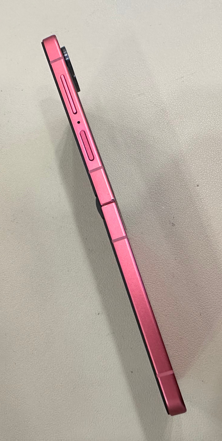 갤럭시 z플립7 256GB 코랄레드 이미지