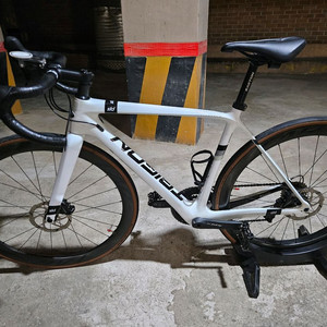 2021 트리곤 다크니스 SLD 105 49 파스포츠 아이안테C4 풀카본 로드 이미지