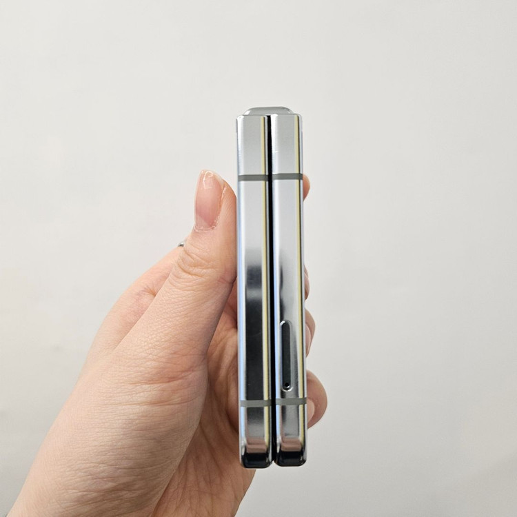 갤럭시 Z플립5 / S급 / 4-43 이미지