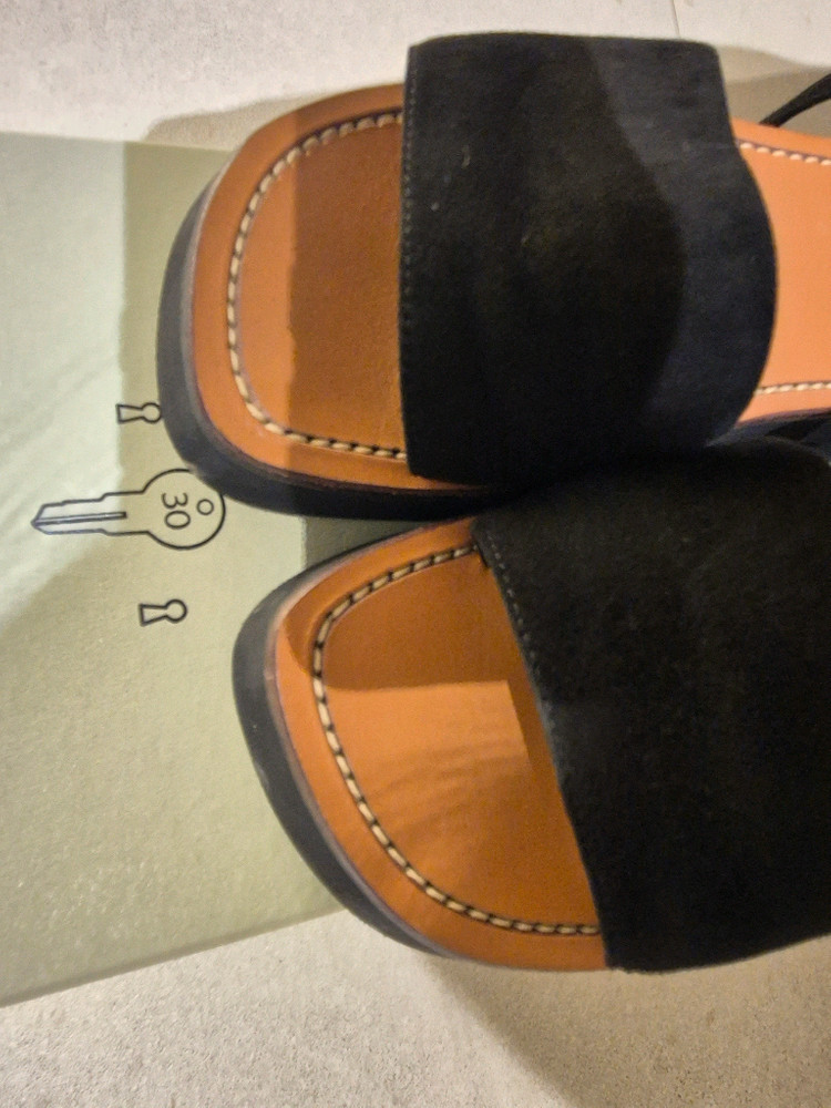 얼바닉30 잔느 샌들 230 이미지