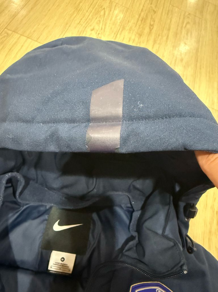 축구국가대표 지급용 패딩 이미지