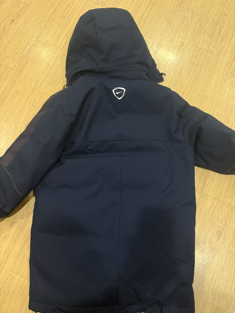 축구국가대표 지급용 패딩 이미지
