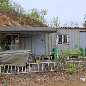 컨테이너 및 에어컨+필렛난로+콤프레샤+고임H빔 이미지