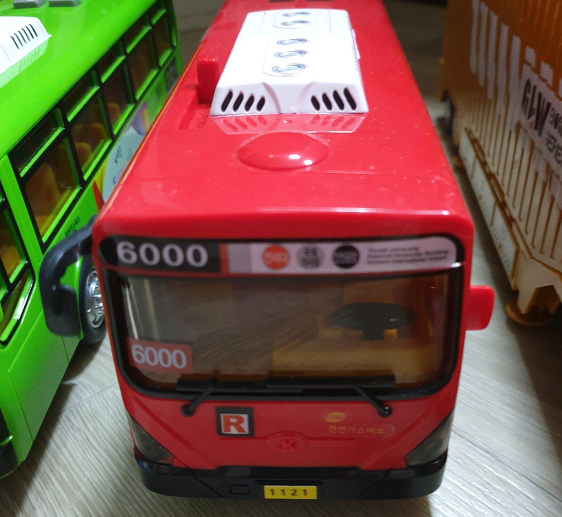 버스2대.트레일러.소형중장비류. RC카.자동차운전책 이미지