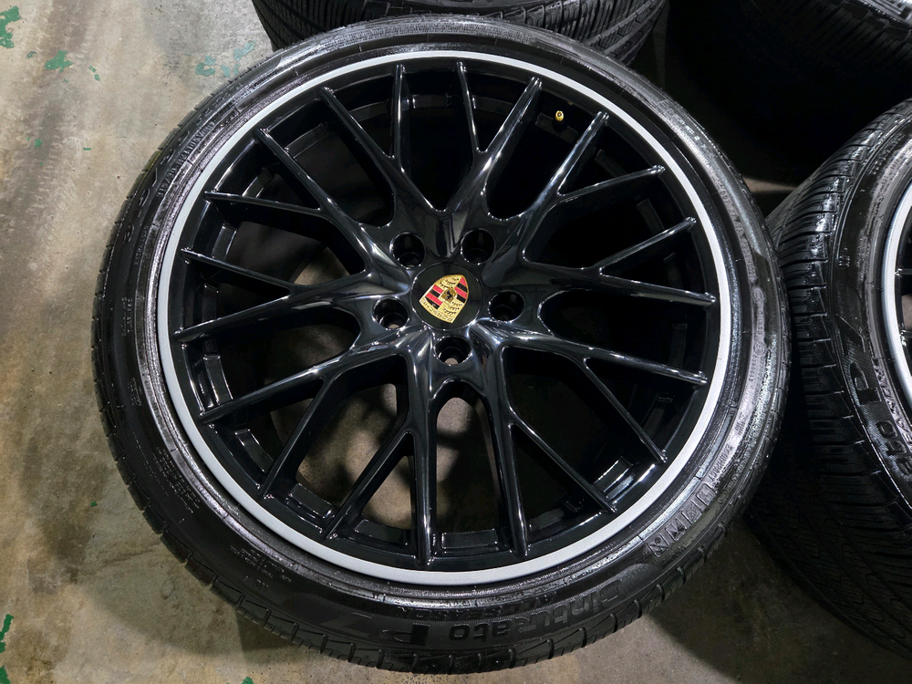 포르쉐 파나메라GTS 21인치 정품 휠타이어 이미지